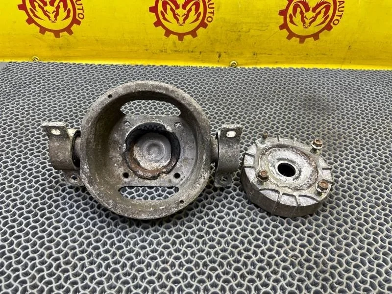 Опора амортизатора Volkswagen Touareg 2006 7L0512301C 7LA 2.5 BAC, задняя