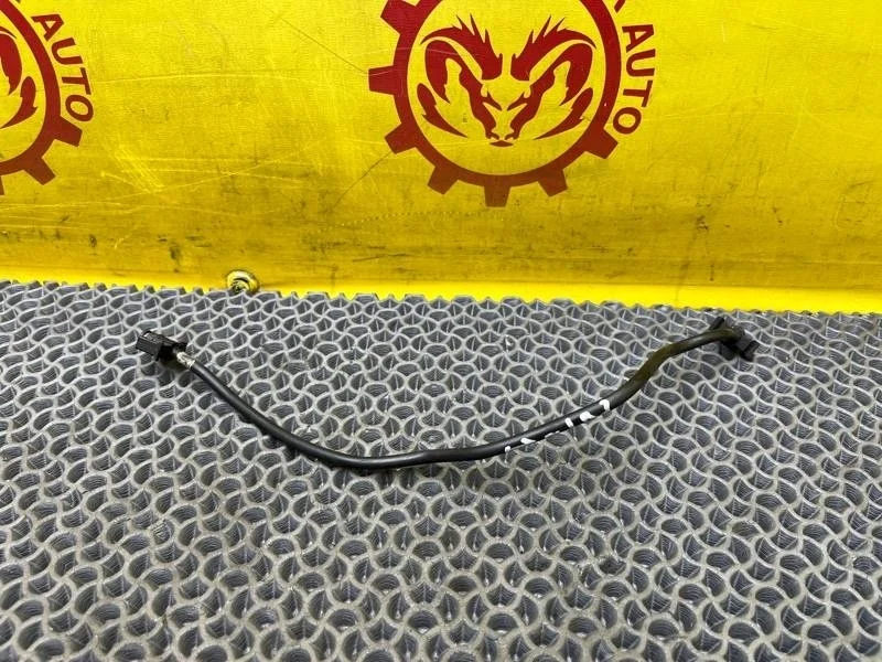 Трубка системы охлаждения Ford S-Max 2011 1587528 2.0L ECOBOOST