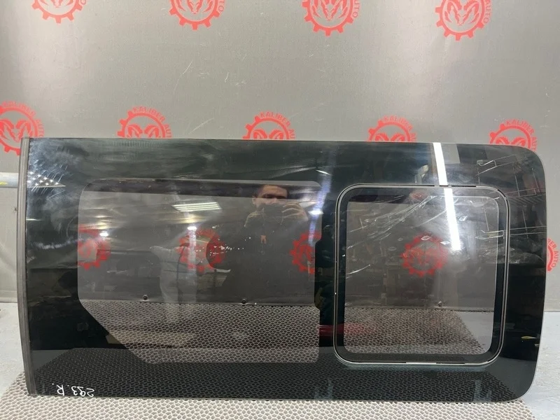 Стекло двери Hyundai Grand Starex/H1 2012 878204H010 2.5 D4CB, заднее правое