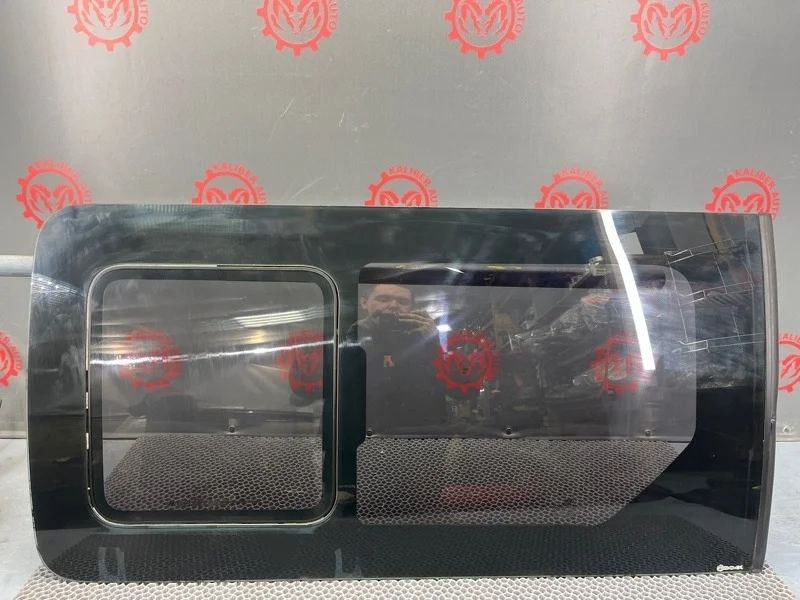 Стекло двери Hyundai Grand Starex/H1 2012 878104H010 2.5 D4CB, заднее левое