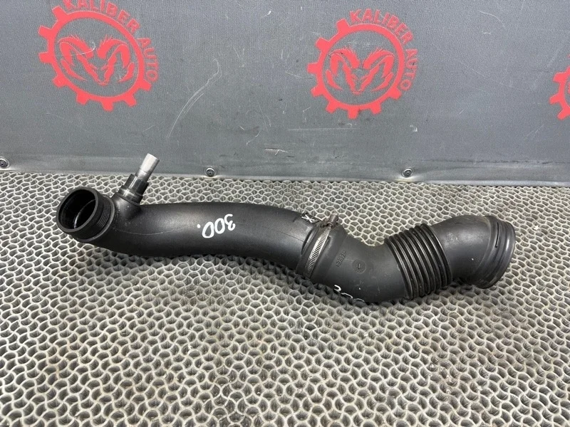 Патрубок интеркулера Volvo XC90 2011 30714480 2.4 D5244T4