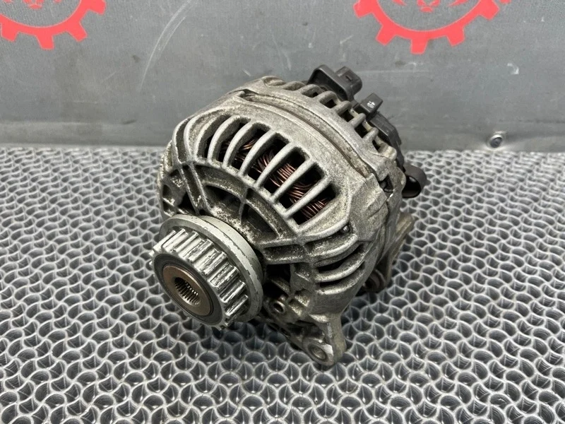 Генератор Volkswagen Touareg 2004 070903139 7LA 2.5 BAC 033884