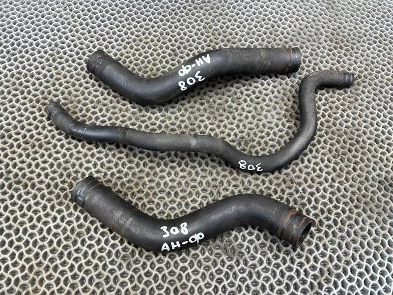 Патрубок системы охлаждения Honda CR-V 3 2008 79720SWCG00 2.0 R20A2