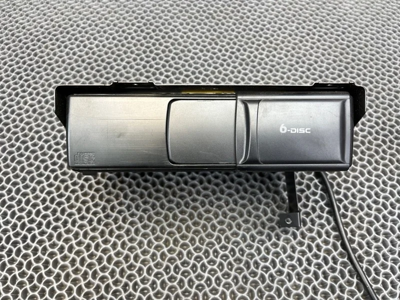 Чейнджер Volkswagen Touareg 2005 1J6035111 7LA 2.5 BAC