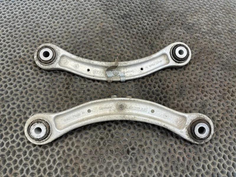 Рычаг Volkswagen Touareg 2005 7L0505375A 7LA 2.5 BAC, задний