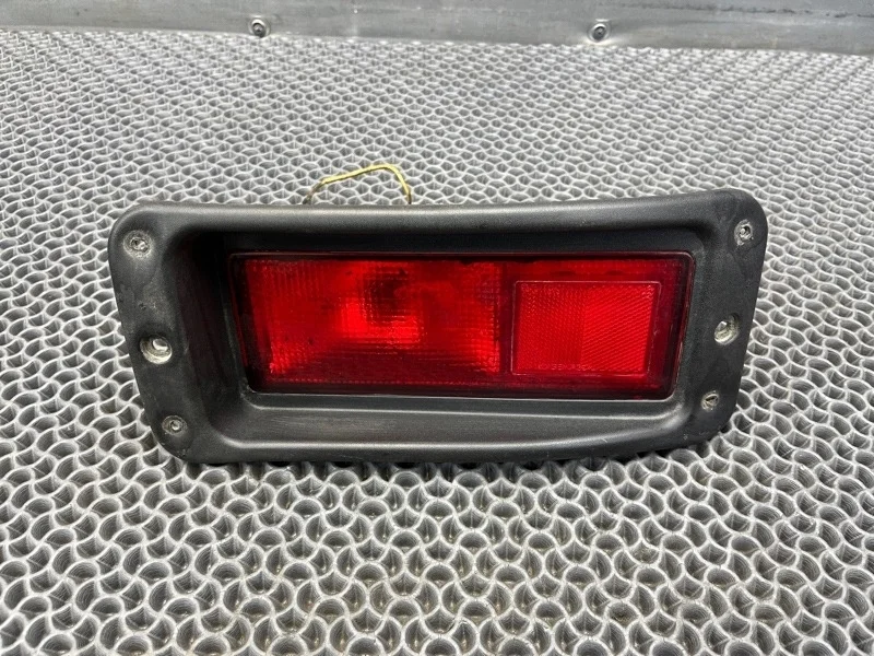 Фонарь Mitsubishi Pajero sport 1 1998 MR465018 3.0 6G72, задний правый