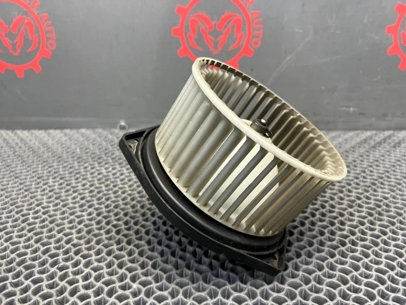 Моторчик печки Mitsubishi Outlander 2003 MR568593 1 2.4 4G64