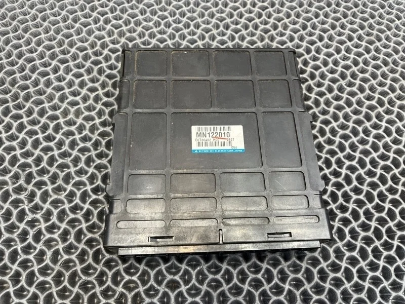 Блок управления двигателем Mitsubishi Outlander 2003 MN122010 1 2.4 4G64