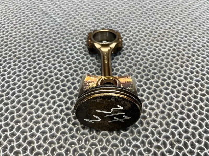 Поршень шатун Mitsubishi Outlander 2003 MD357066 1 2.4 4G64