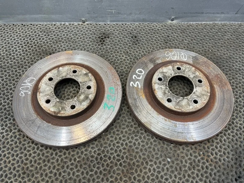 Диски тормозные Nissan Qashqai 2007 40206JD00A J10 1.5 K9K 732, передние