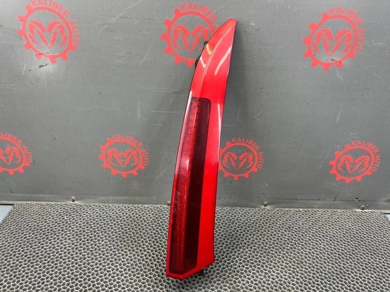 Фонарь Volvo XC90 2006 30678221 2.4 D5244T 322802, задний правый