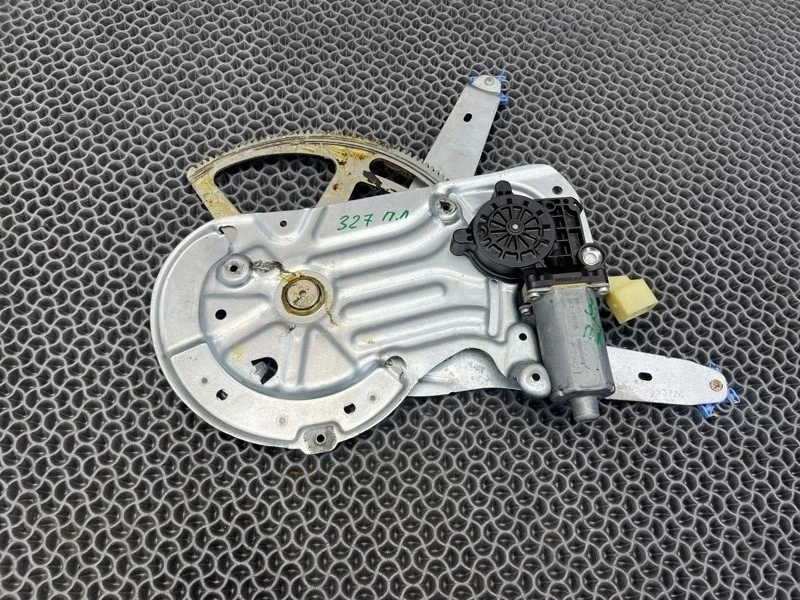 Стеклоподъемник Volvo XC90 2006 30784576 2.4 D5244T 322802, передний левый