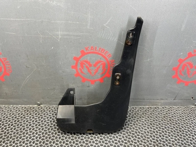 Брызговик Honda CR-V 3 2008 75810SWWE00 2.0 R20A2, передний левый