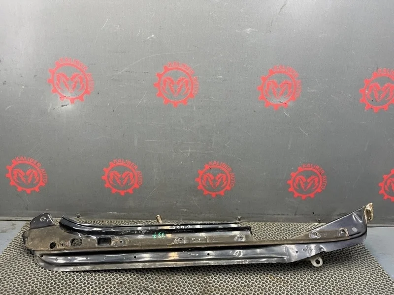 Кронштейн крепления крыла Volkswagen Touareg 2005 7L6805175D 7LA 3.2 BMV, передний левый