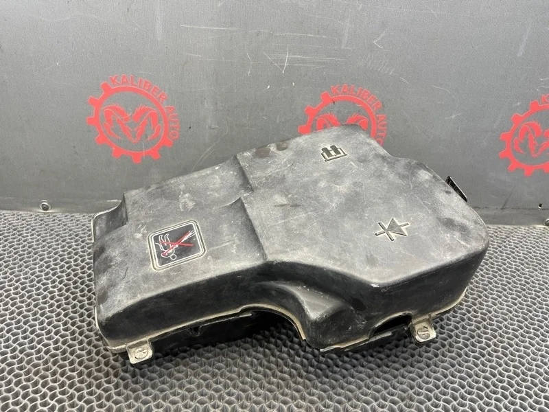 Корпус блока предохранителей Peugeot 407 2005 1922P3 1.8 6FZ10LT22