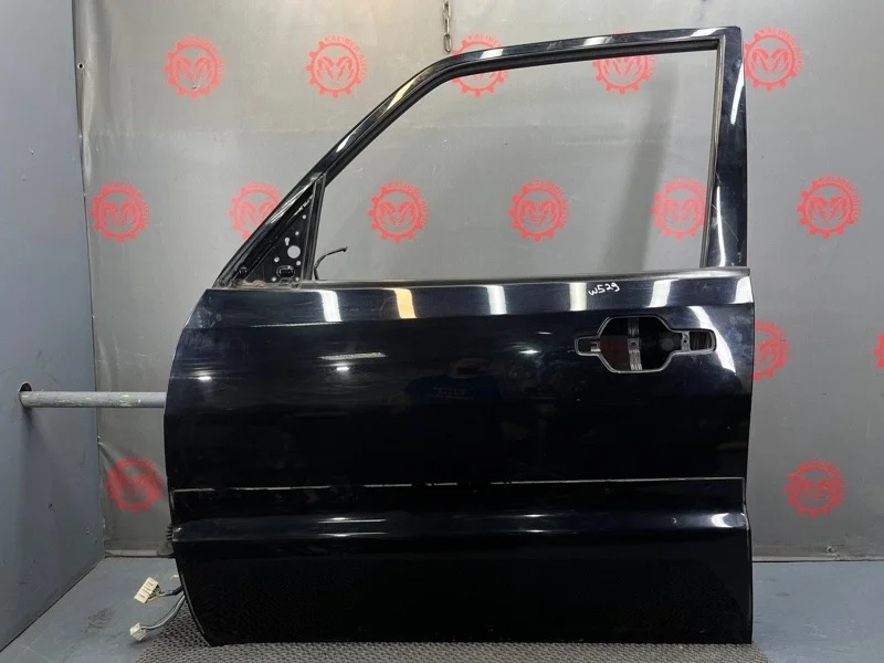 Дверь Mitsubishi Pajero 4 2007 5700A451 V98W 4M41, передняя левая