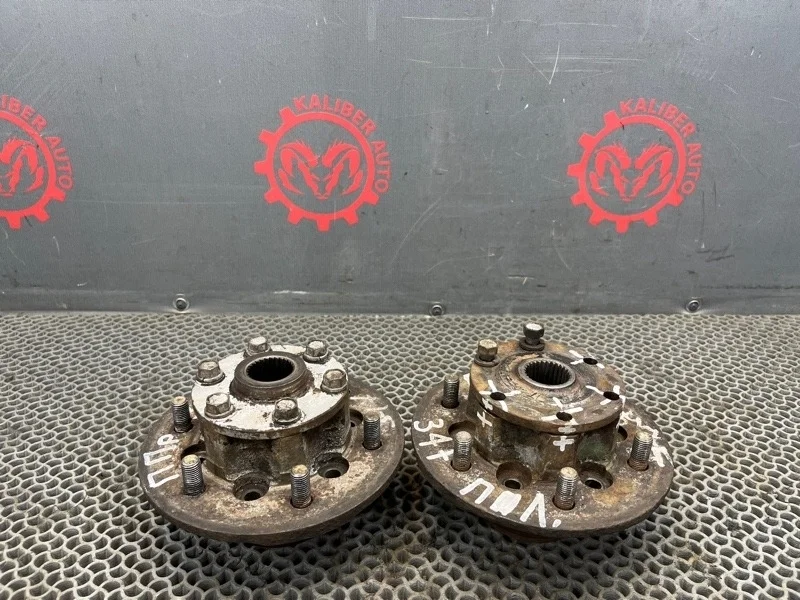 Ступица/хаб Mitsubishi Montero/Pajero Sport 2001 MB891088 1 3.0 6G72, передний