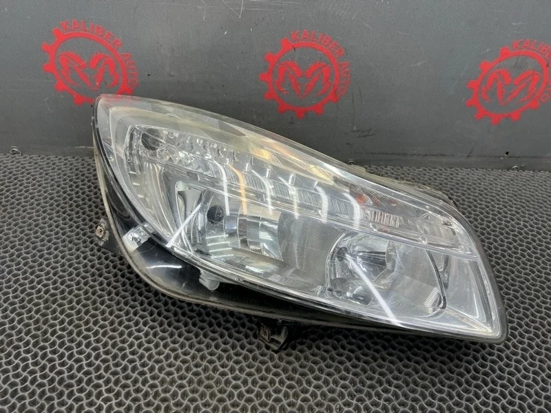 Фара Opel Insignia 2011 22831925 1G A20DTH, передняя правая