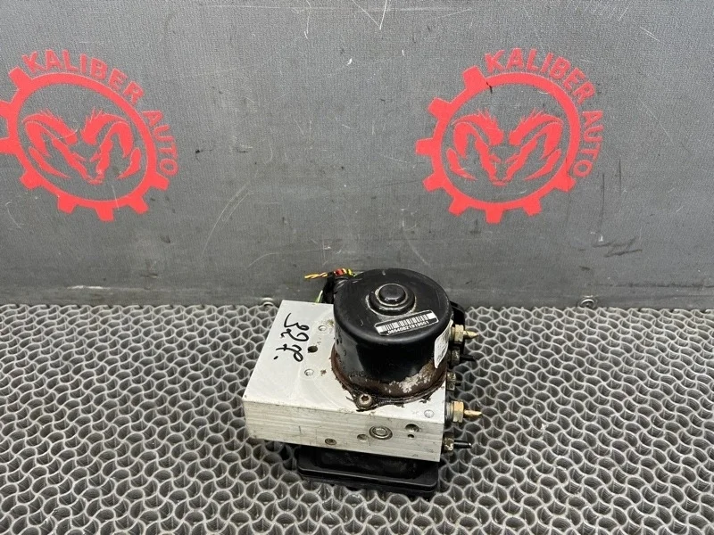 Блок abs Volvo XC90 2006 30714952 2.4 D5244T 322802