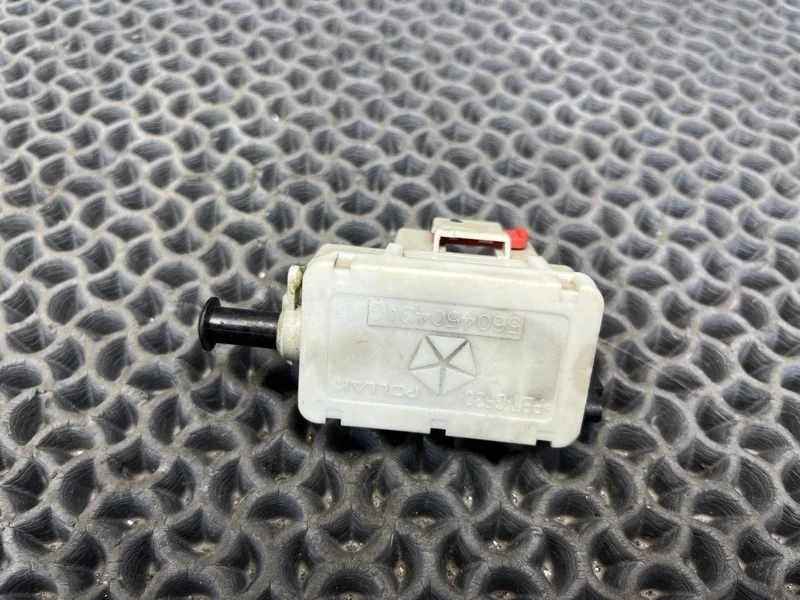 Датчик включения стоп сигнала Chrysler Pacifica 2004 5083344AA 3.5 EGN