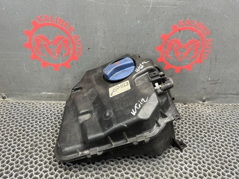 Бачок расширительный Volkswagen Touareg 2005 7L0121407E 7LA 2.5 BAC