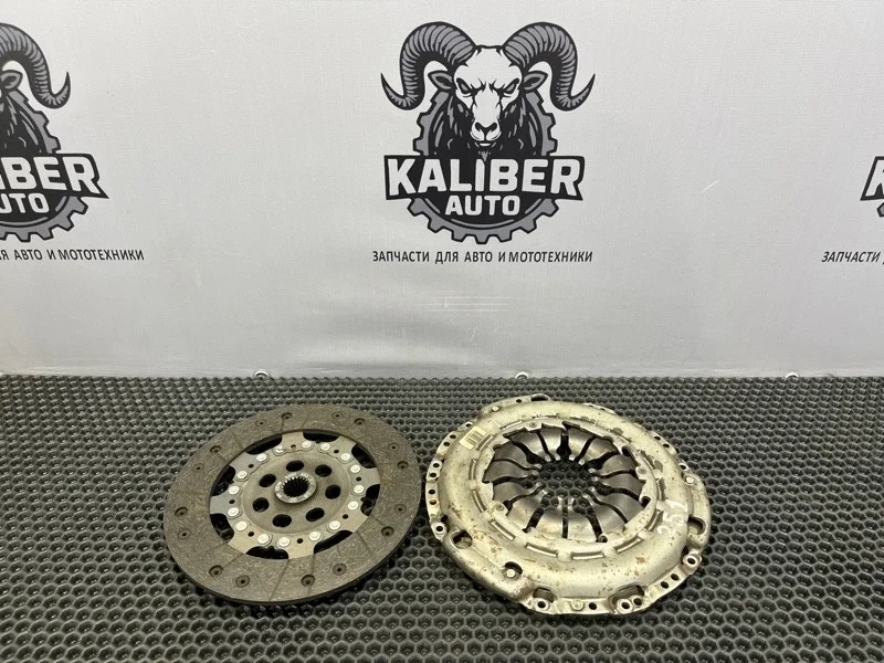 Диск корзина сцепление Renault Megane 2012 302057505R 3 1.5 DCI (K9K)