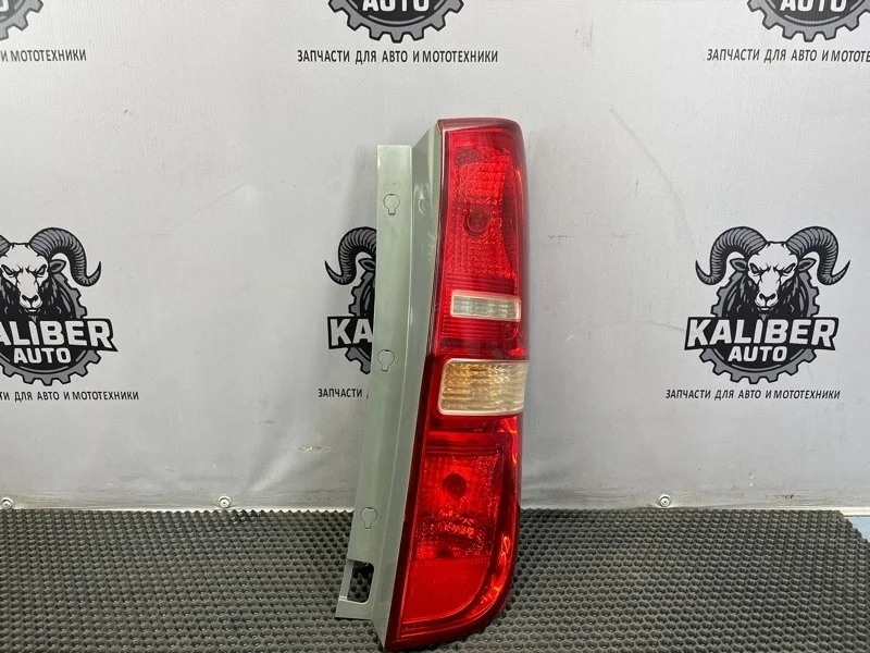 Фонарь Hyundai Grand Starex/H1 2012 924024H020 2.5 D4CB, правый