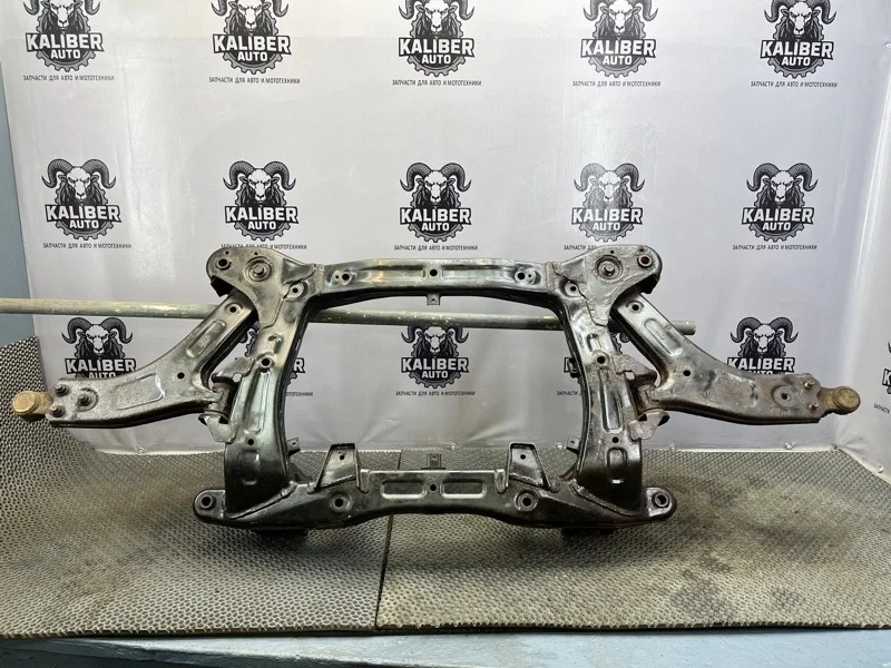 Подрамник Hyundai Grand Starex/H1 2012 624104H000 2.5 D4CB, передний