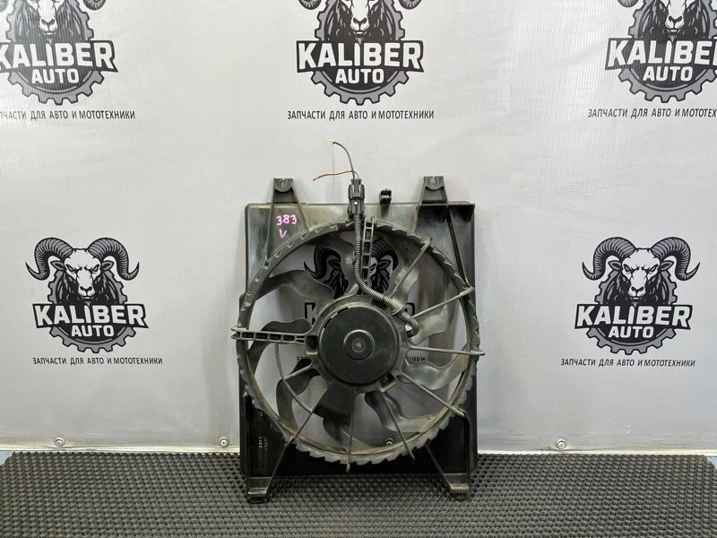 Вентилятор радиатора Hyundai Grand Starex/H1 2012 977304H500 2.5 D4CB, левый