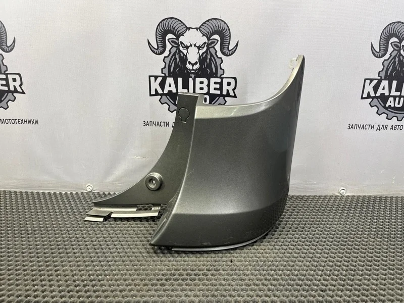 Накладка под фонарь Hyundai Grand Starex/H1 2012 866134H000 2.5 D4CB, задняя правая