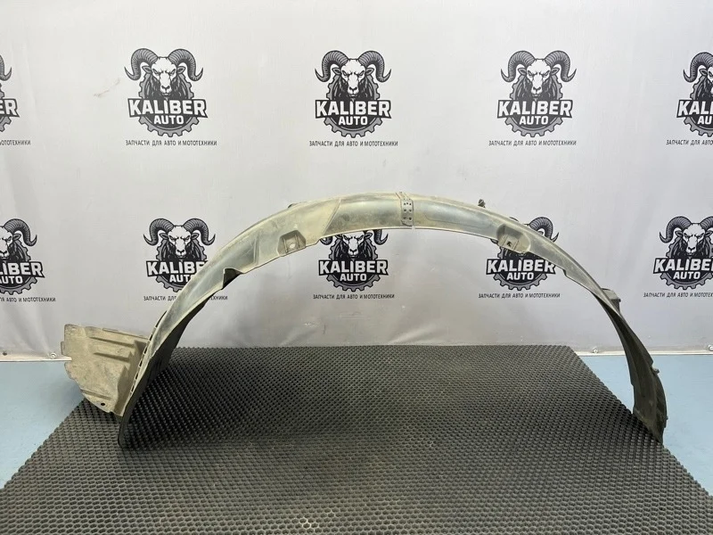 Подкрылок Hyundai Grand Starex/H1 2012 868104H000 2.5 D4CB, передний левый