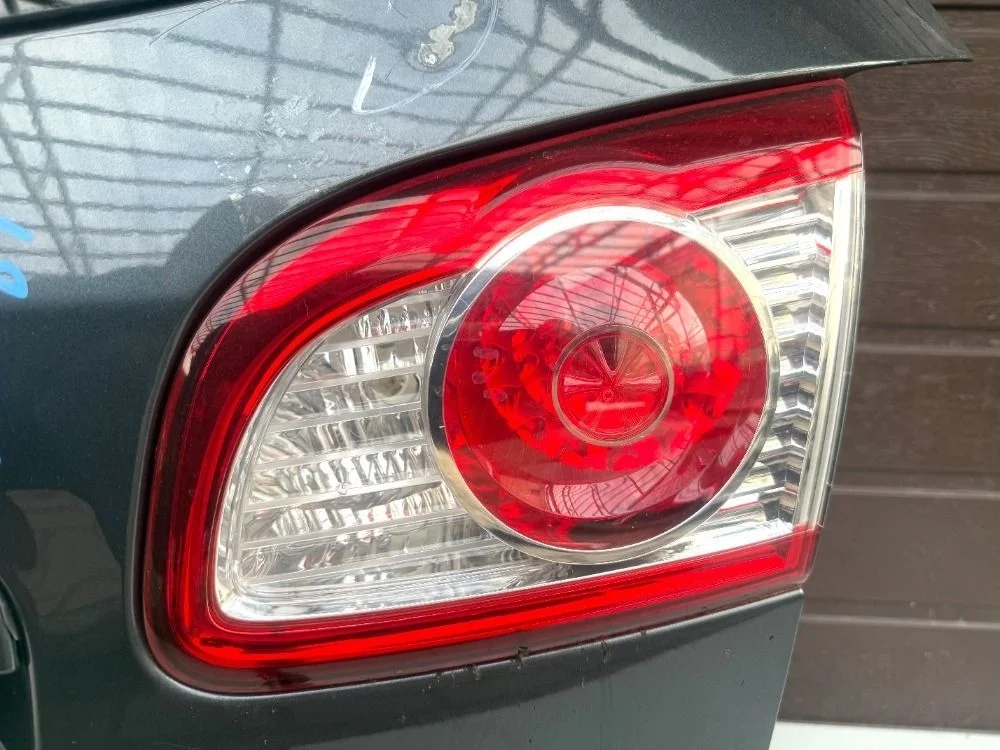Фонарь крышки багажника внутренний Hyundai Santa Fe II рестайлинг (2009—2012)