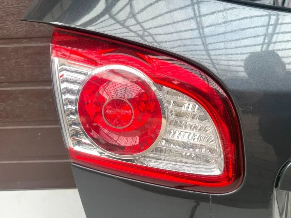 Фонарь крышки багажника внутренний Hyundai Santa Fe II рестайлинг (2009—2012)