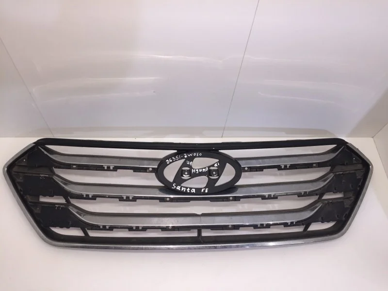 Решётка радиатора Hyundai Santa Fe 2012-2016 863512W050 3, передняя