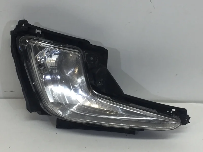 Фара противотуманная Kia Rio 2011-2015 922024X000 3, передняя правая