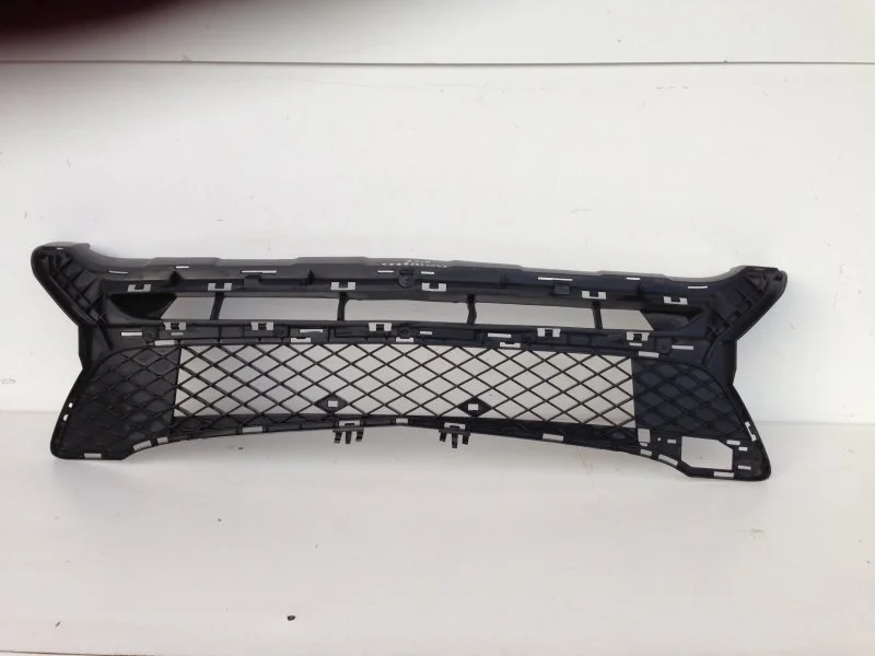 Накладка бампера Mercedes-Benz GLK-klasse 2012-2015 A2048856823 X204, передняя