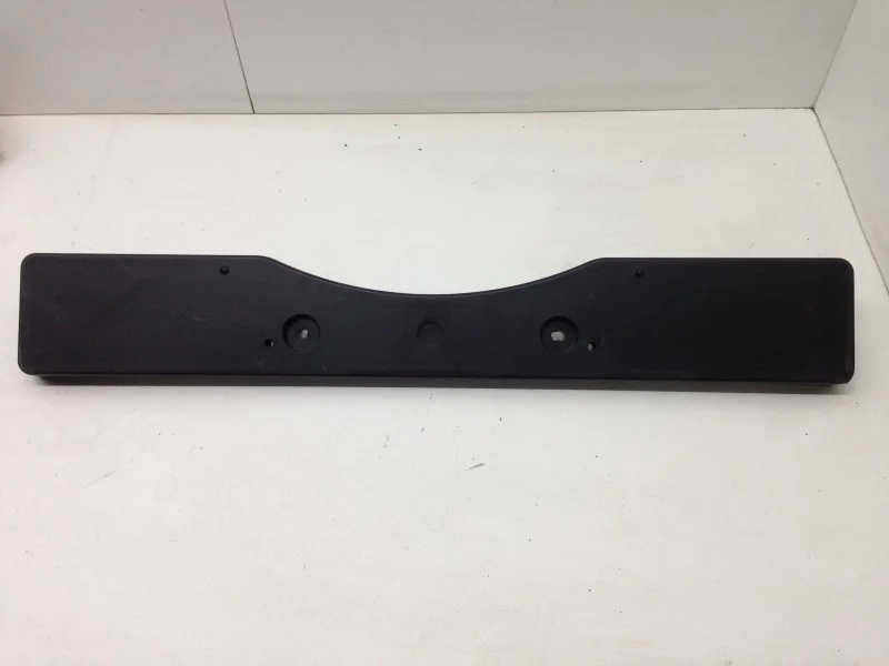 Накладка под номерной знак Toyota Camry 2018-2020 5211406540 XV70, передняя