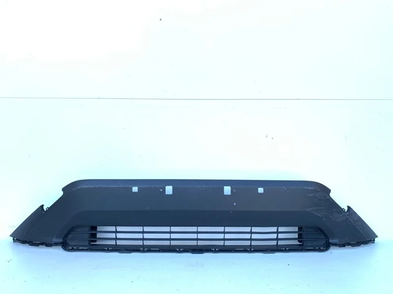 Решётка бампера Toyota Rav4 2019> 5311342110 XA50, передняя