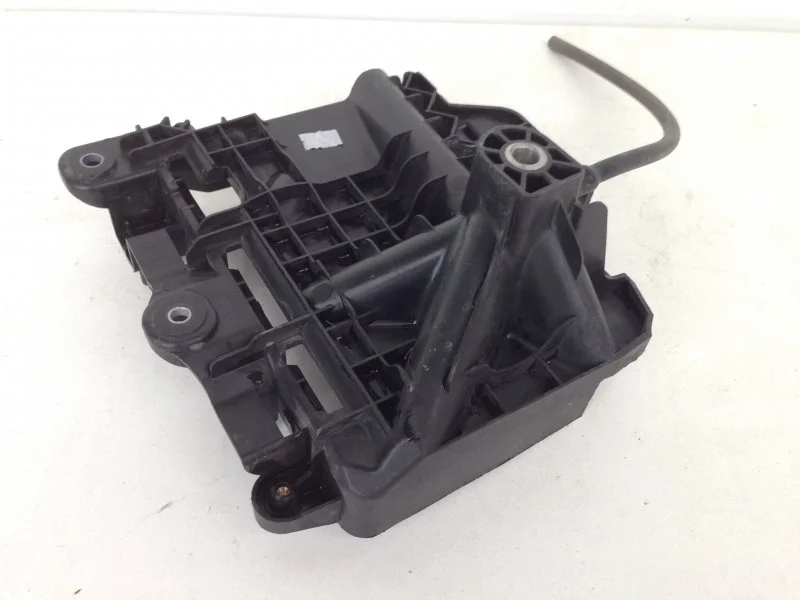 Площадка под АКБ Volkswagen Polo 2014-2020 6C0915331D 5, передняя