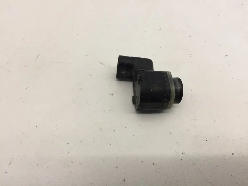 Датчик парктроника BMW 3 series 2015-2020 66209261582 F30/F31, передний