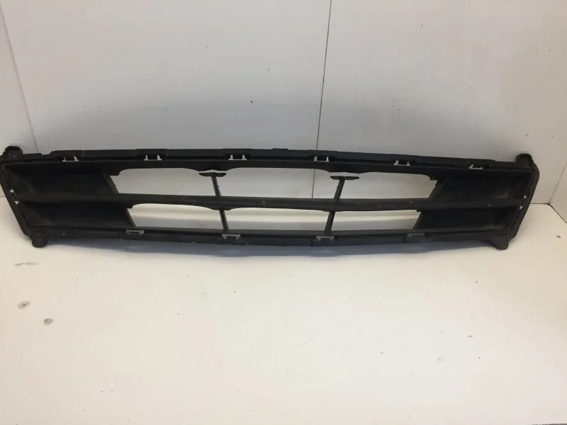 Решётка бампера Hyundai Solaris 2017-2020 865614L500 2, передняя