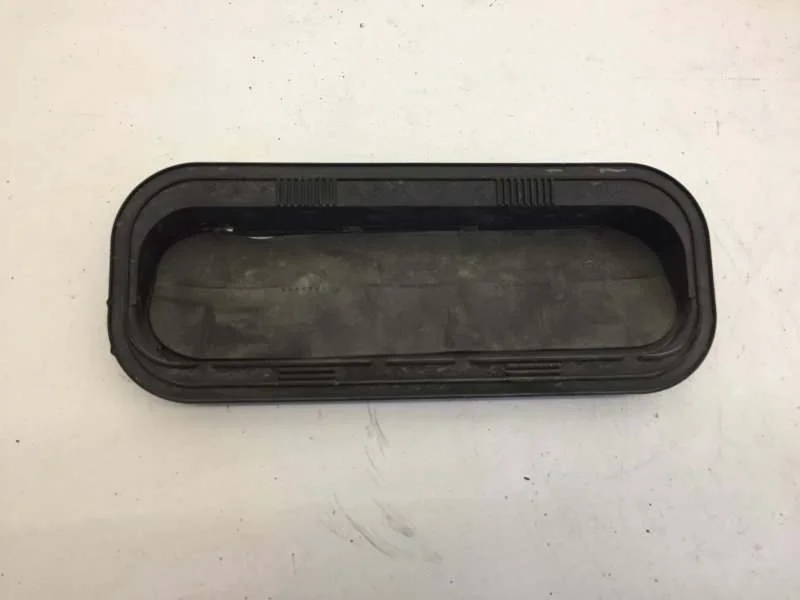 Решётка вентиляционная Toyota Rav4 2015-2019 6294012180 CA40, задняя