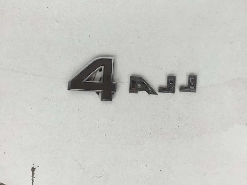 Эмблема Mini Countryman 2016-2020 41007438596 F60, передняя правая