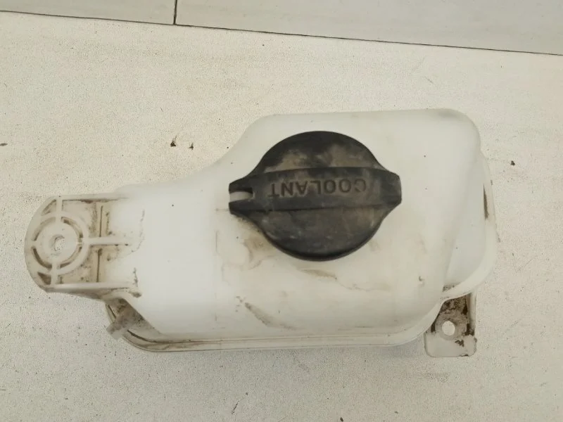 Бачок расширительный Kia Sorento 2014-2017 254302W000 3, передний