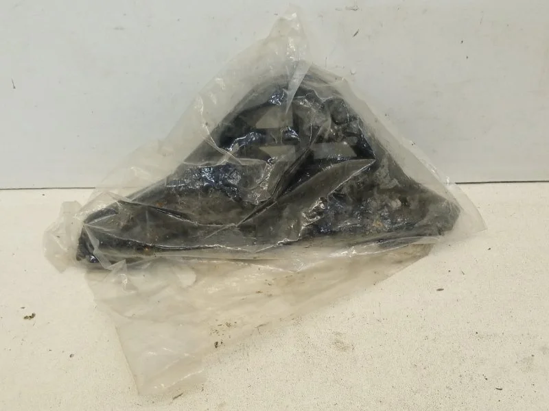 Кронштейн Toyota Camry 2011-2017 5253633050 XV50, передний левый