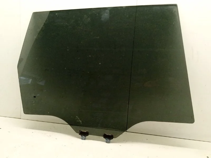 Стекло двери Subaru Impreza 2009 62011FG000, заднее правое