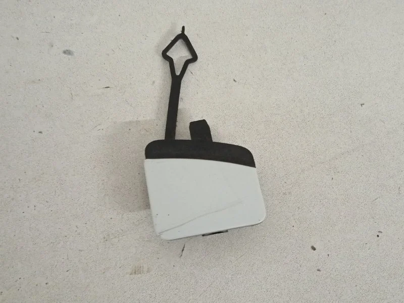 Заглушка буксировочного крюка бампера Renault Kaptur 2016-2020 511803977R 1, передняя