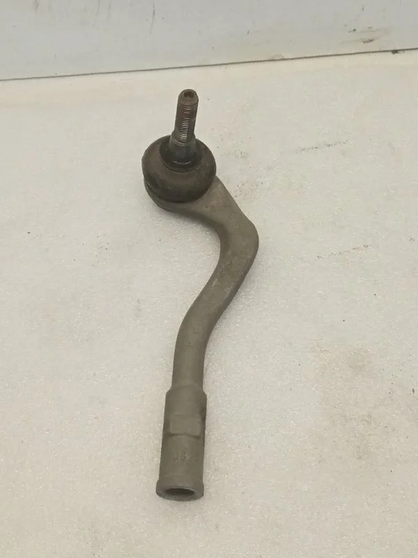 Тяга рулевая Audi A6 4G0423812A C7, передняя правая