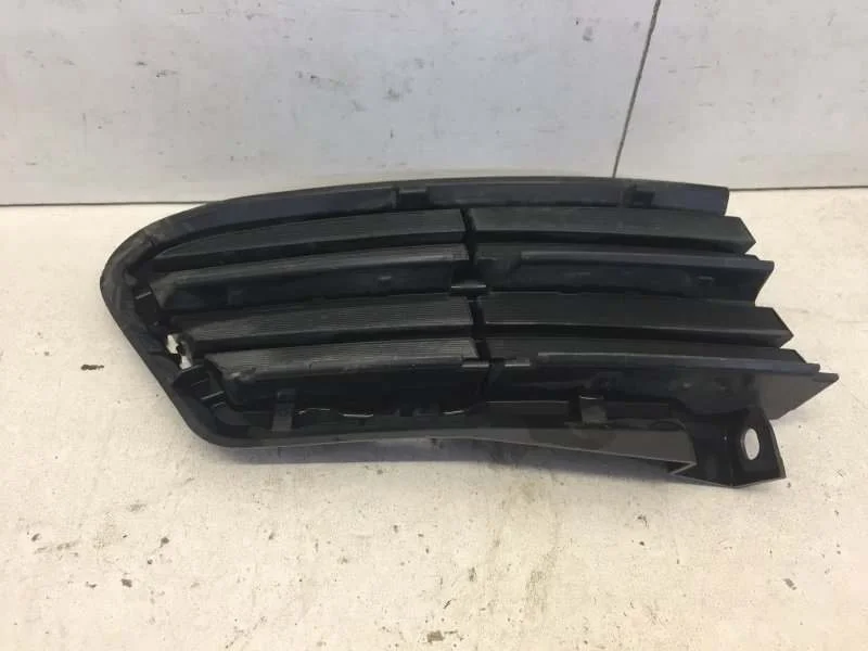 Решётка бампера Toyota Rav4 2015-2019 5312842080 CA40, передняя левая