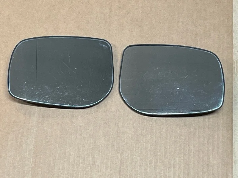 Зеркальный элемент Toyota Corolla 2006-2013 8793112A90 E150, правый